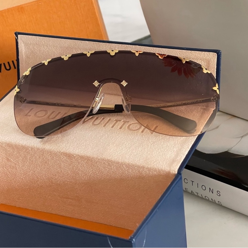 Louis Vuitton Gold Tone/ Metallic Mirrored Z2377W Shield Sunglasses